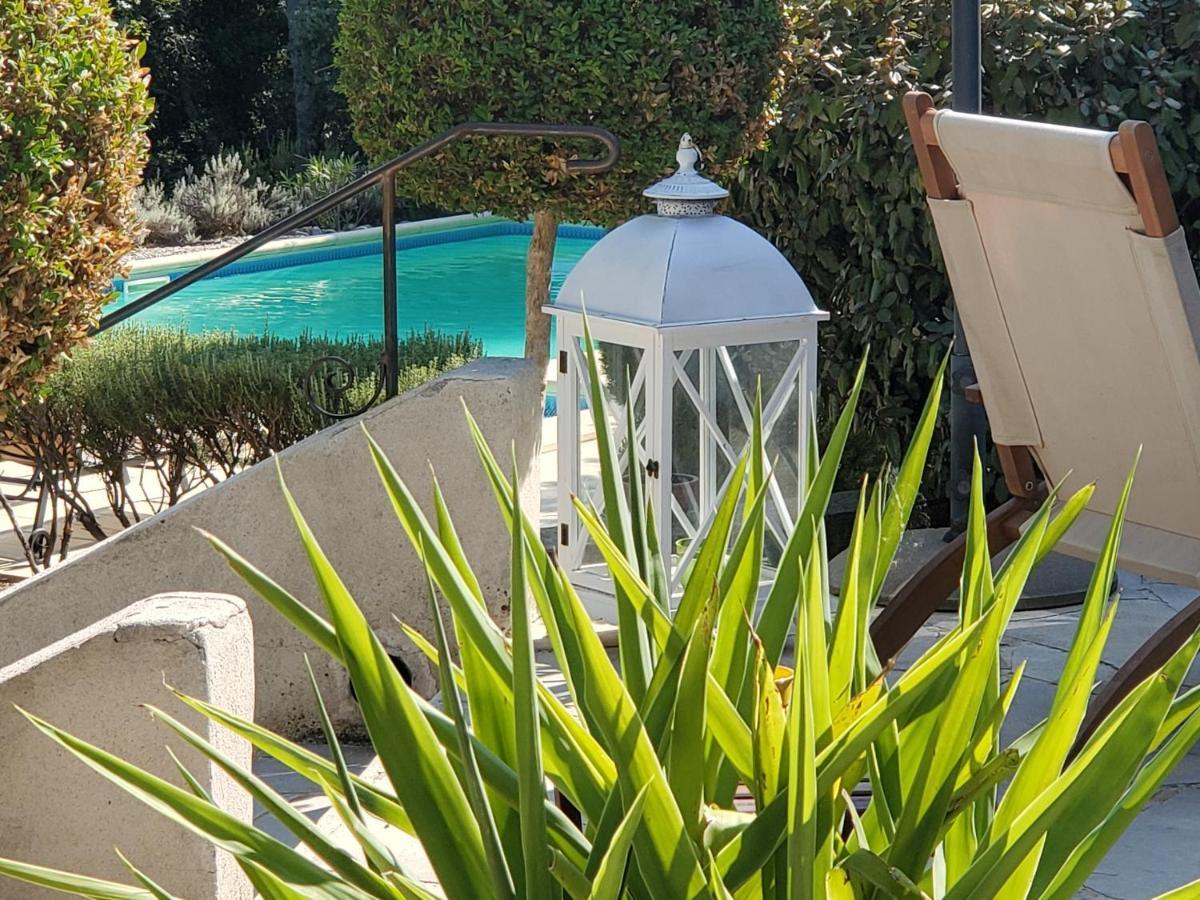 La Fontaine Au Loup Hotel Saint-Maurice-sur-Eygues Екстериор снимка